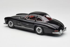 Mercedes 300 SL W198 Black Minichamps 1:18 180039004 Diecast - image 7 of 8