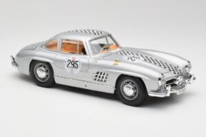 Mercedes 300 SL W198 #295 1954 Bburago 1:18 32813 Diecast - image 6 of 8