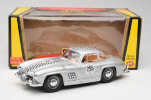 Mercedes 300 SL W198 #295 1954 Bburago 1:18 32813 Diecast - image 8 of 8