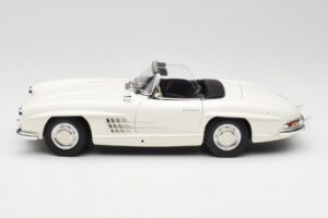 Mercedes 300 SL W198 Roadster White With Soft Top Minichamps 1:18 180039034 Diecast - image 5 of 9
