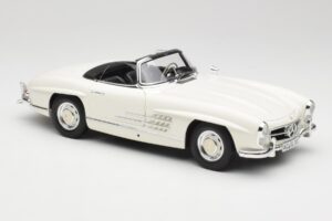 Mercedes 300 SL W198 Roadster White With Soft Top Minichamps 1:18 180039034 Diecast - image 7 of 9