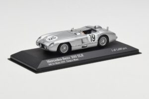 Mercedes 300 SLR #19 P. Levegh / J. Fitch 24 Hours of Le Mans 1955 Minichamps 1:43 432553000 Diecast - image 2 of 4