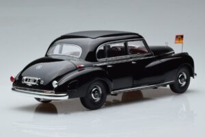 Mercedes 300 W186 Konrad Adenauer Norev 1:18 183707 Diecast - image 3 of 9