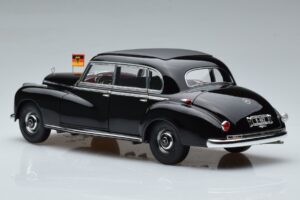 Mercedes 300 W186 Konrad Adenauer Norev 1:18 183707 Diecast - image 7 of 9
