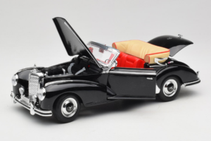 Mercedes 300S W188 Roadster Black Welly 1:18 801-3271398 Diecast - image 2 of 8