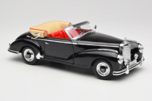 Mercedes 300S W188 Roadster Black Welly 1:18 801-3271398 Diecast - image 6 of 8