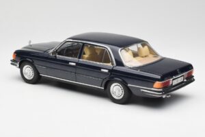 Mercedes 450 SEL 6.9 W116 Dark Blue Revell 1:18 8956 Diecast - image 7 of 8