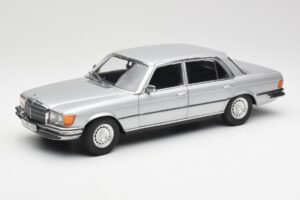 Mercedes 450 SEL 6.9 W116 Silver Revell 1:18 8955 Diecast