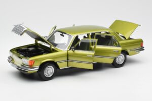 Mercedes 450 SEL W116 Citrus Green Dealer Edition Norev 1:18 B66040683 Diecast - image 2 of 8