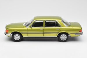 Mercedes 450 SEL W116 Citrus Green Dealer Edition Norev 1:18 B66040683 Diecast - image 4 of 8