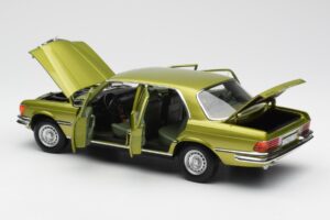 Mercedes 450 SEL W116 Citrus Green Dealer Edition Norev 1:18 B66040683 Diecast - image 5 of 8