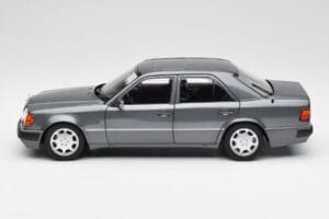 Mercedes 500 E W124 Pearl Grey Norev 1:18 183946 Diecast - image 4 of 8