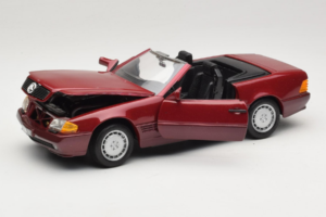 Mercedes 500 SL R129 Dark Red Revell 1:18 8801 Diecast - image 2 of 8