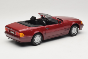 Mercedes 500 SL R129 Dark Red Revell 1:18 8801 Diecast - image 3 of 8
