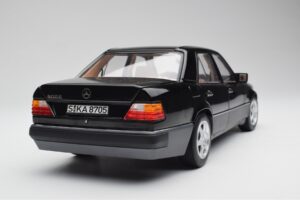 Mercedes 500E W124 Black Limited Edition Norev 1:18 183949 Diecast - image 10 of 12