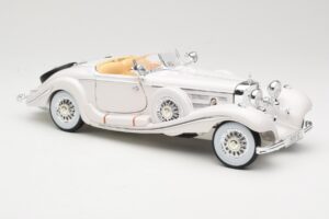 Mercedes 500K Special Roadster White Premiere Edition Maisto 1:18 536055 Diecast - image 6 of 8