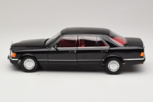 Mercedes 560 SEL W126 Black With Red Interior Norev 1:18 183788 Diecast - image 3 of 8