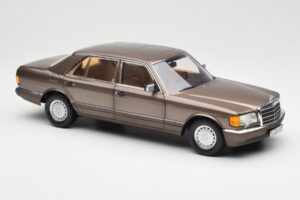 Mercedes 560 SEL W126 Impala Brown Dealer Edition Norev 1:18 B66040646 Diecast - image 6 of 8