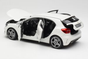 Mercedes A-Class W176 Cirrus White Norev 1:18 B66960126 Diecast - image 5 of 8
