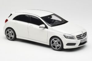 Mercedes A-Class W176 Cirrus White Norev 1:18 B66960126 Diecast - image 6 of 8