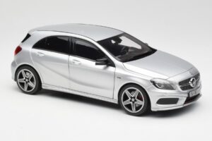 Mercedes A-Class W176 Polar Silver Norev 1:18 B66960139 Diecast - image 6 of 8