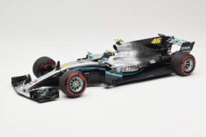 Mercedes AMG Petronas W08 V. Rossi Ride Swap Valencia December 2019 Minichamps 1:18 110191746 Diecast