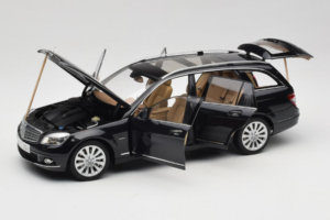 Mercedes C-Class W204 Estate Obsidian Black AUTOart 1:18 B66962349 Diecast - image 2 of 8