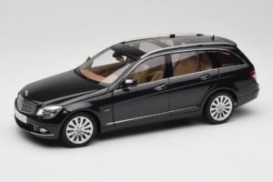 Mercedes C-Class W204 Estate Obsidian Black AUTOart 1:18 B66962349 Diecast