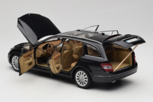Mercedes C-Class W204 Estate Obsidian Black AUTOart 1:18 B66962349 Diecast - image 5 of 8