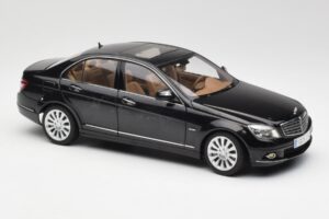 Mercedes C-Class W204 Obsidian Black AUTOart 1:18 B66962365 Diecast - image 6 of 8