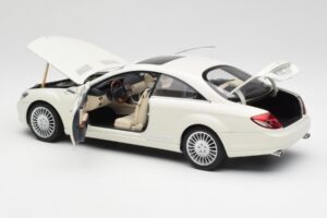Mercedes CL500 C216 Calcit White AUTOart 1:18 B66962341 Diecast - image 5 of 8