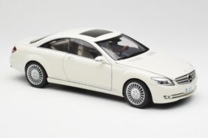 Mercedes CL500 C216 Calcit White AUTOart 1:18 B66962341 Diecast - image 6 of 8