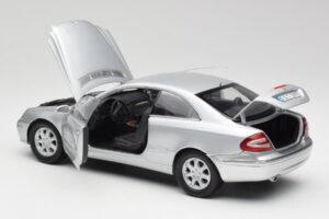 Mercedes CLK 500 C209 Silver Kyosho 1:18 B66962144 Diecast - image 5 of 8