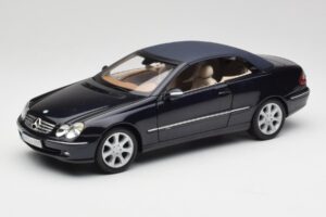 Mercedes CLK 500 W209 Cabriolet Dark Blue Metallic Kyosho 1:18 B66962174 Diecast - image 3 of 9