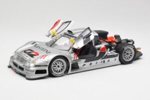 Mercedes CLK GTR #11 Warsteiner AMG FIA GT 1997 Maisto 1:18 B66005232 Diecast - image 2 of 8