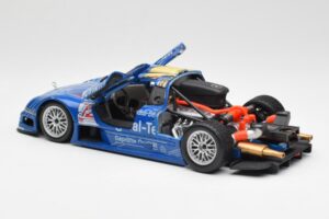 Mercedes CLK GTR #12 Original Teile FIA GT 1999 Maisto 1:18 56036 Diecast - image 4 of 7