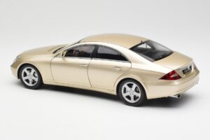 Mercedes CLS C219 Light Beige Gold Kyosho 1:18 08401LBE Diecast - image 7 of 8