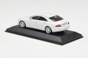 Mercedes CLS-Class C219 Linea White Minichamps 1:43 436034300 Diecast - image 3 of 4