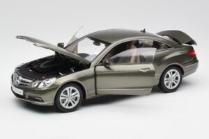 Mercedes E-Class Coupe C207 Titanite Grey Metallic Minichamps 1:18 B66962419 Diecast - image 2 of 8