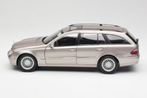 Mercedes E320 CDI W210 Estate Cubanite Silver Kyosho 1:18 B66962188 Diecast - image 4 of 8