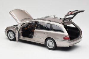 Mercedes E320 CDI W210 Estate Cubanite Silver Kyosho 1:18 B66962188 Diecast - image 5 of 8