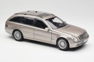 Mercedes E320 CDI W210 Estate Cubanite Silver Kyosho 1:18 B66962188 Diecast - image 6 of 8