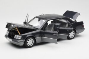 Mercedes E320 W124 Nautik Blue Metallic Dealer Edition AUTOart 1:18 B66040508 Diecast - image 2 of 8