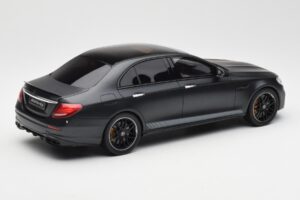 Mercedes AMG E63 S W213 Edition 1 Night Black GT Spirit 1:18 B66963111 Resin - image 2 of 6