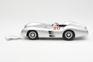Mercedes W196 Streamliner #20 K. Kling French GP 1954 CMC 1:18 M-128B Diecast - image 3 of 6