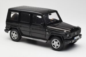 Mercedes G 500 W463 Black Dealer Edition AUTOart 1:18 B66962143 Diecast - image 6 of 8