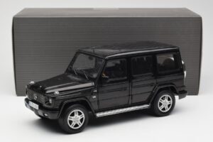 Mercedes G 500 W463 Black Dealer Edition AUTOart 1:18 B66962143 Diecast - image 8 of 8