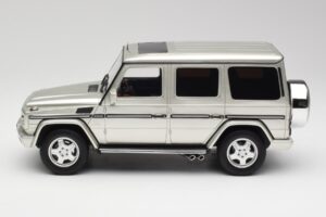 Mercedes G-Class G55 AMG W463 Iridium Silver Otto 1:18 OT1126 Resin - image 3 of 6