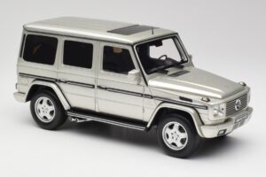 Mercedes G-Class G55 AMG W463 Iridium Silver Otto 1:18 OT1126 Resin - image 4 of 6