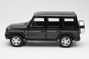 Mercedes G500 W463 Black AUTOart 1:18 76216 Diecast - image 4 of 8